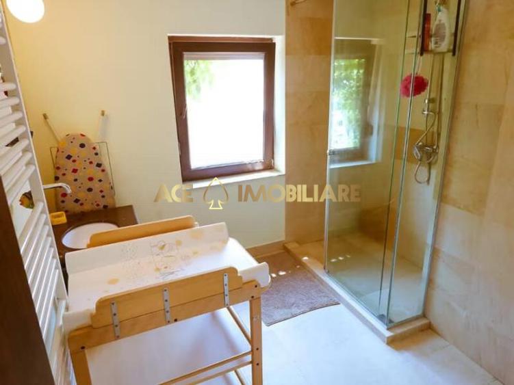 2 Camere de inchiriat | Rosetti | Metrou | Centrala | Parcare |
