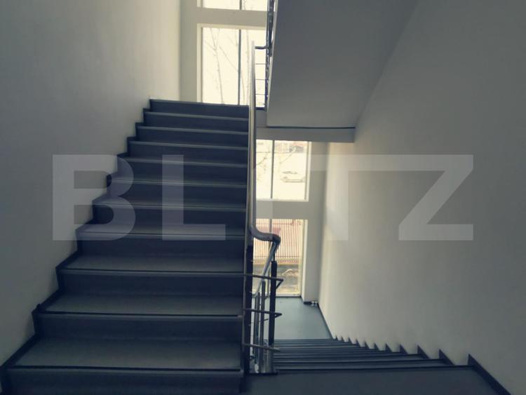 Cladire Comerciala P+2, 1800 mp si 3013 mp teren, stradala, zona Banie!