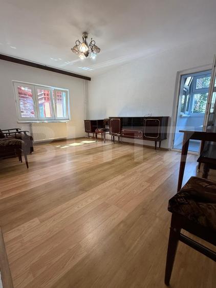 Apartament 2 camere, decomandat, zona Racadau