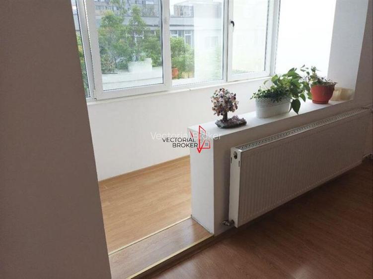 Apartament decomandat in bloc din 1993  zona Parcul Circului Vidin - 2