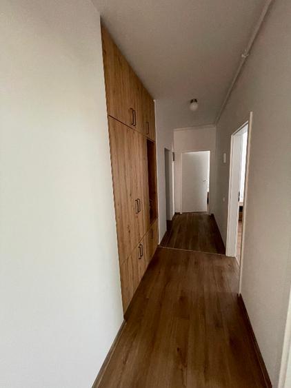 Proprietar inchiriez apartament mobilat, loc de parcare, lift