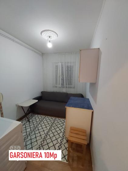 Garsoniera 10mp RENOVATA COMPLET -Etajul 1 -Zona Penny-Politie