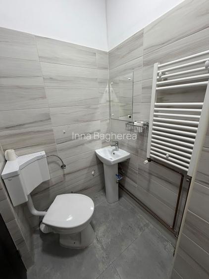 Spatiu comercial de inchiriat – Bd. Muncii | Panou publicitar propriu + Parcare  - 9