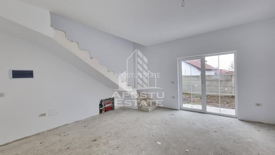 Duplex de vanzare P+M, 3 camere, Sanandrei - 2