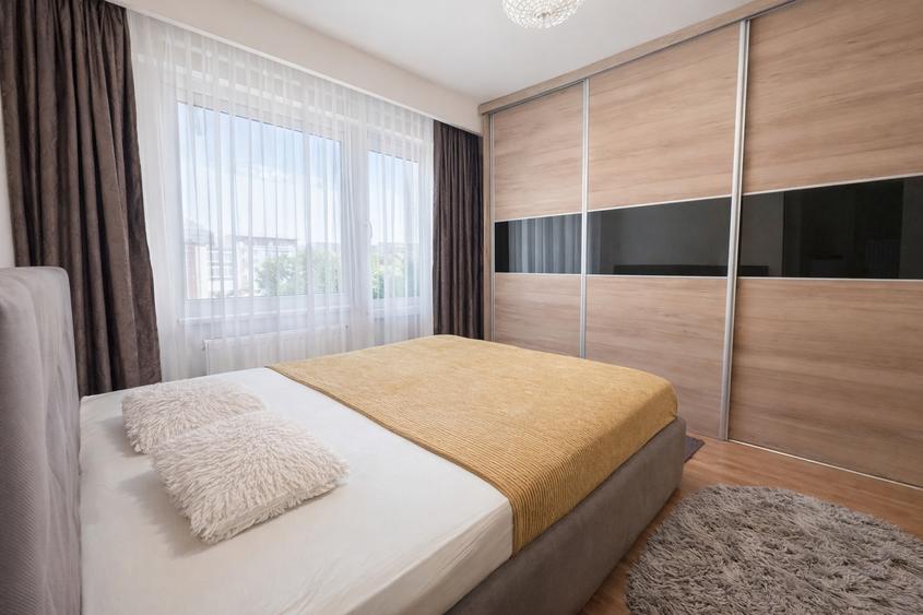 De vânzare apartament 3 camere Zorilor