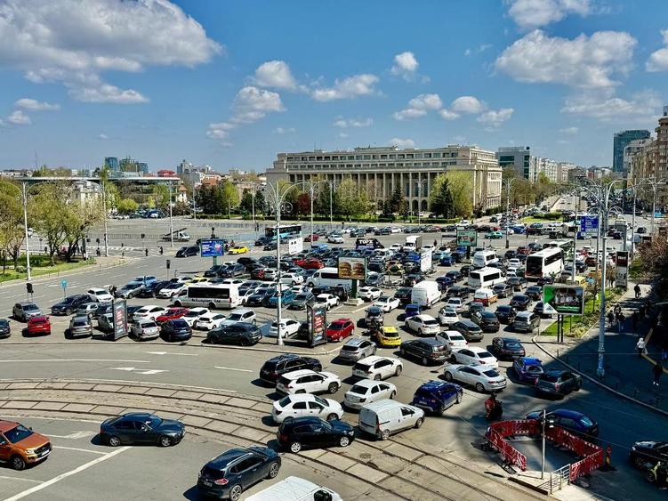 Piata Victoriei – vizavi de Guvern - Birou 3 camere/ Receptie