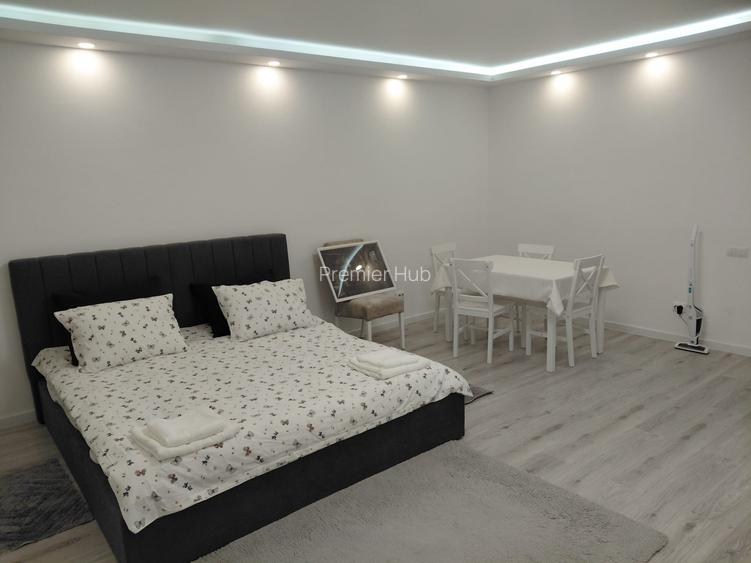 Apartament LUX , o camera/studio , 45mp, parcare, zona Parc Poligon