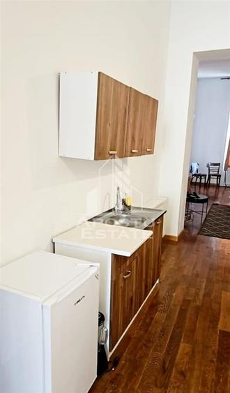 Apartament cu 2 camere , 66 mp , centrală proprie, zona Ultracentrala