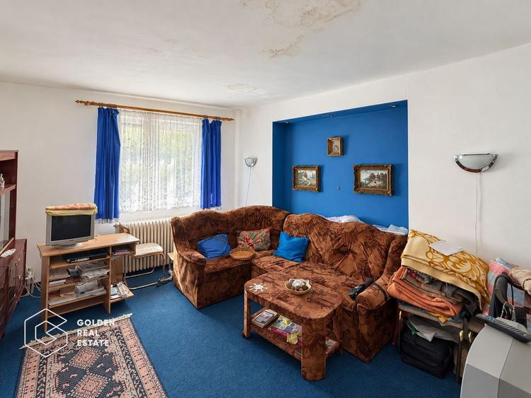 Casa din caramida, 3 camere + anexa, teren 262 mp,  zona Vlaicu