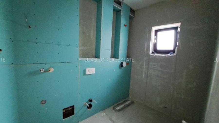 VILA SUPERBA CU 5 CAMERE AMPLASATA IDEAL - 40