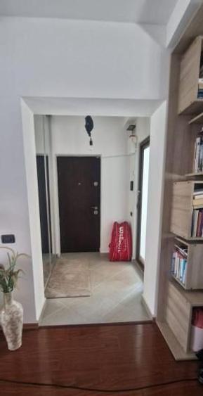 Apartament 2 camere-centrala proprie-zona Piata Alba Iulia