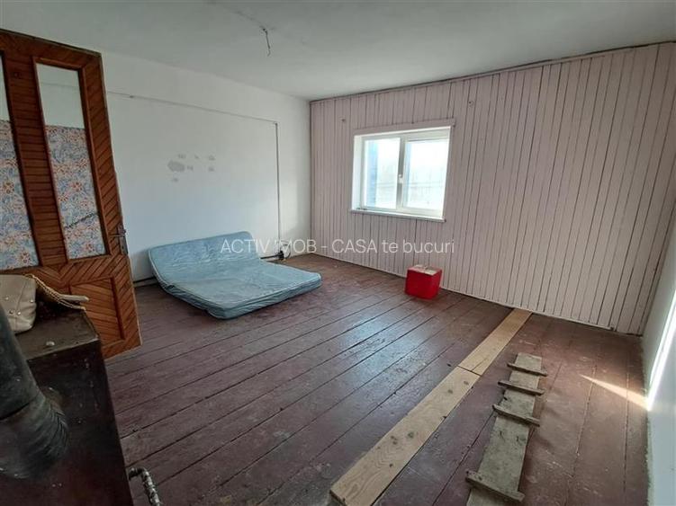 Resita Apartament la Casa,Etj.1 - 2