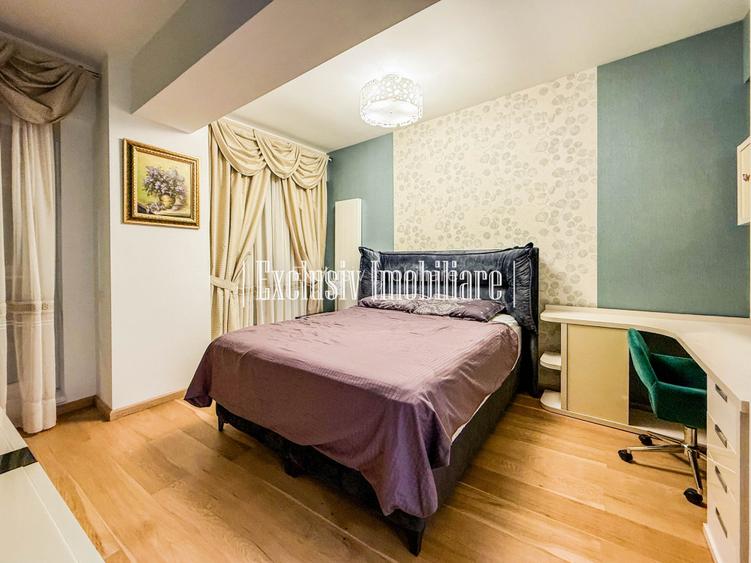 Vedere Frontala la Mare si Plaja la Picioare - Apartament cu Parcare Privata - 22