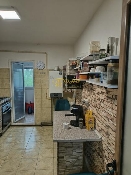 Apartament 3 camere decomandate, zona Tatarasi-Gradinari.