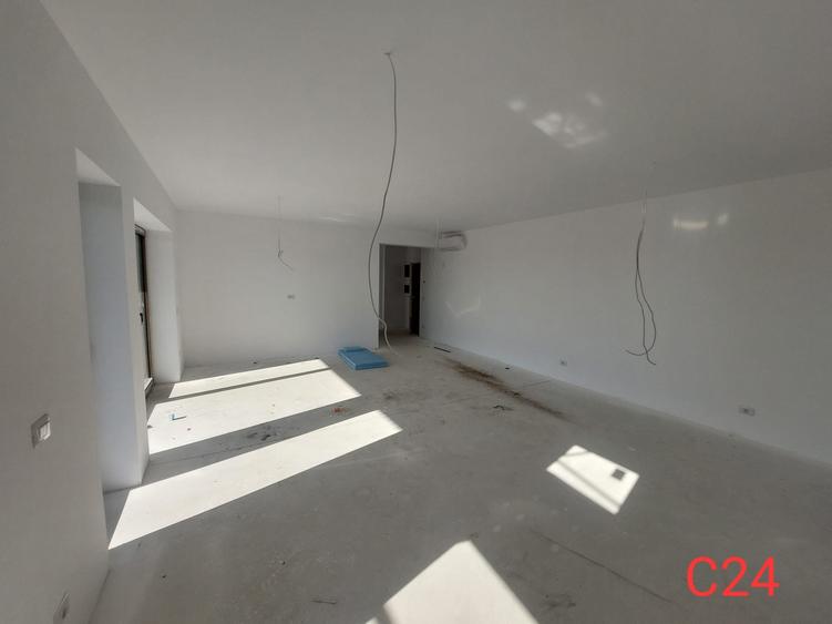 Apartament spatios cu 2 camere si 2 balcoane - SISESTI - NOU