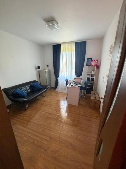 Casa S/P+1+M , 166 mp, teren 190 mp, zona Consul