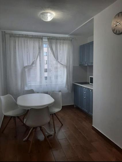 Apartament cu 2 camere de închiriat – Zonă Centrala