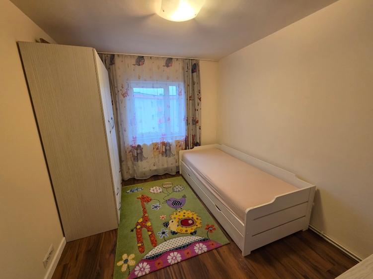 Apartament 4 camere renovat nou, 100mp, finisat modern - zona The Office
