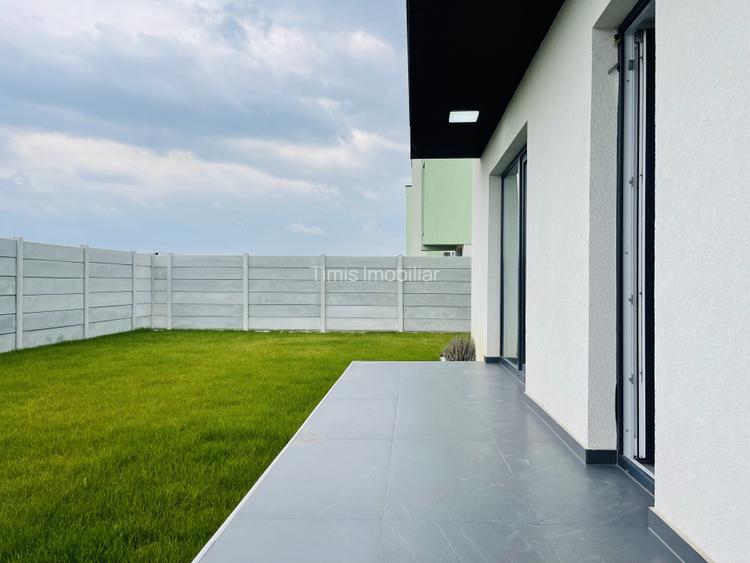 Curte 100 mp | Apartament modern, 55 mp | Parcare si Comision 0% - 3