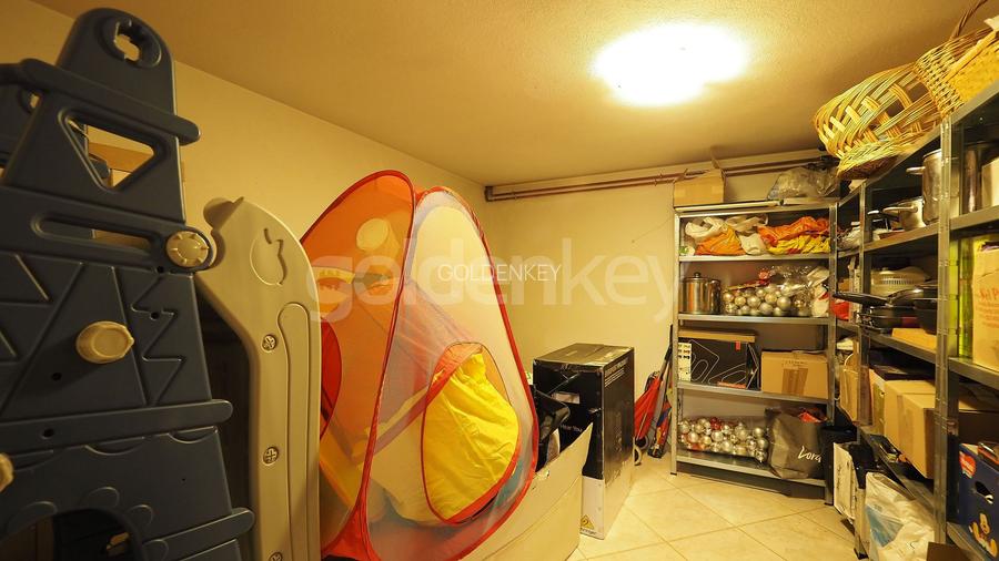 Vila cu 9 camere, 5 bai | D+P+1+M | 416mp teren - 29