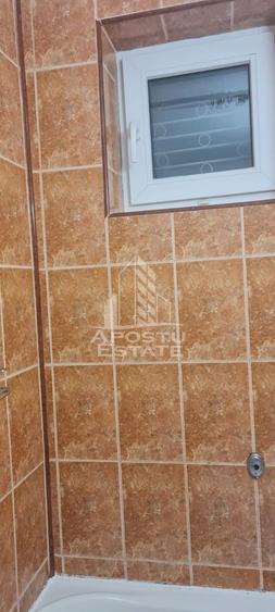 Închiriez apartament 2 camere vizavi de Shopping City