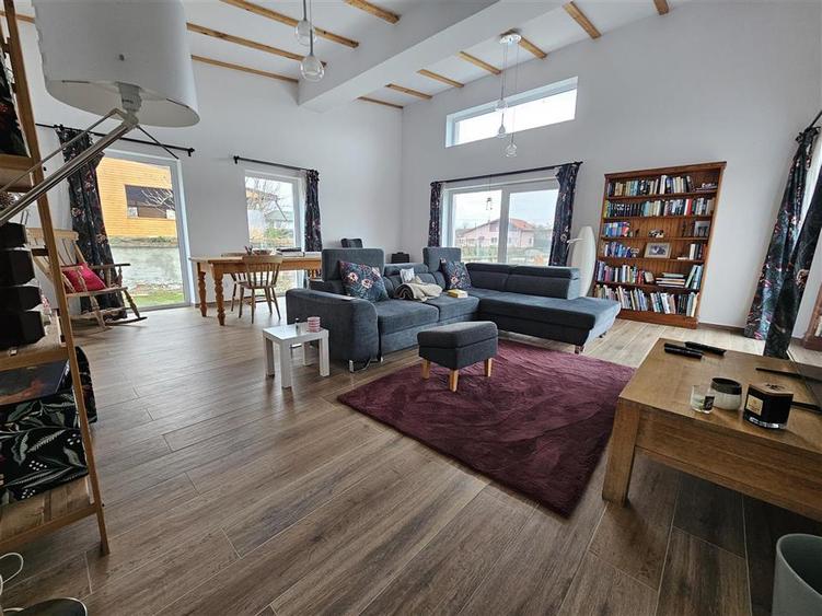 VILA MODERNA LANGA LACUL SNAGOV-LUMINA, SPATIU SI INTIMITATE PREMIUM