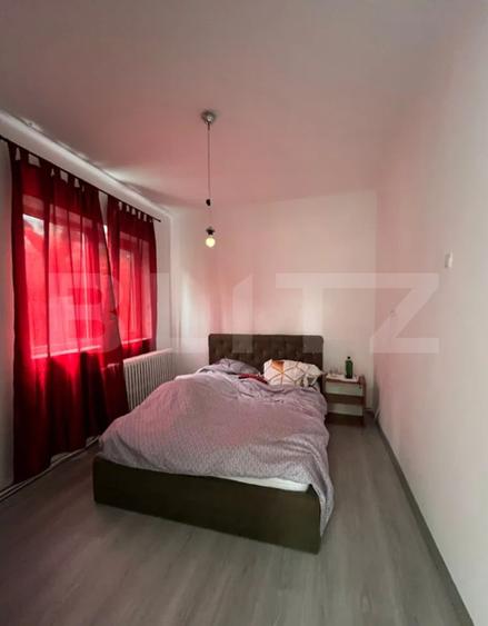 Apartament de vanzare in vila, cu 5 camere, 150 mp, zona Andrei Muresanu