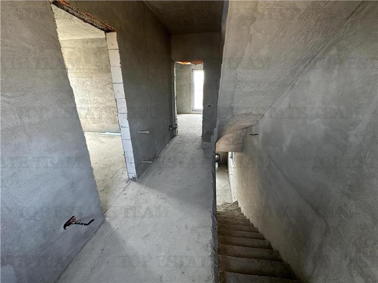 Vila individuala 5 camere, cu garaj, toate utilitatile, 153 mpu, zona Bragadiru
