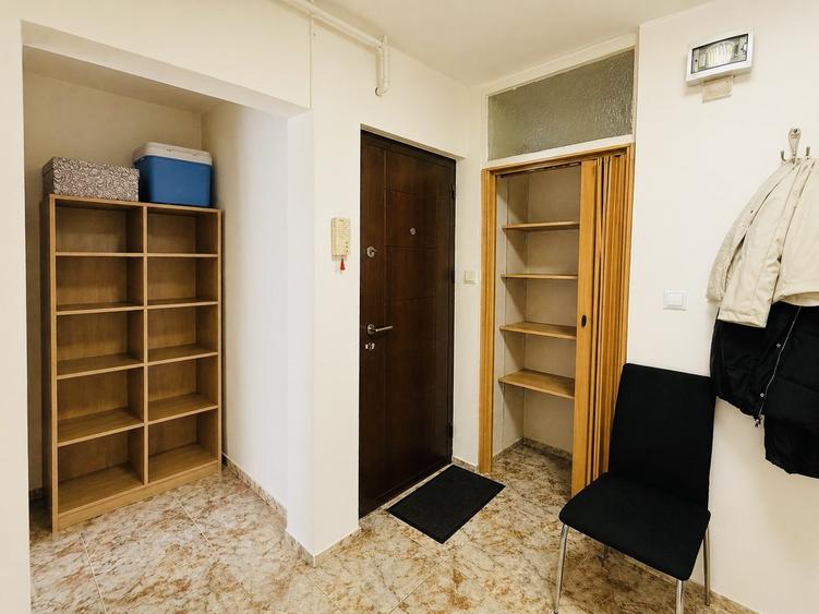 Apartament 3 camere, decomandat, etaj 2 - zona Olimpia Stadion