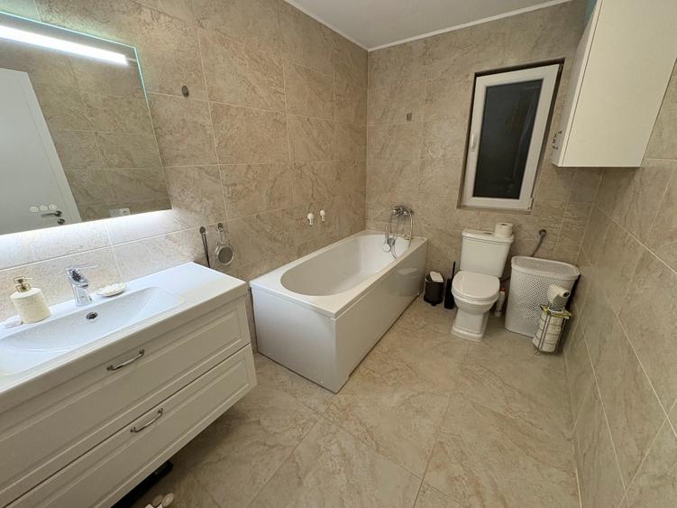 Casa insiruita, 1 unitate, finisata, 4 camere, zona Florilor, Floresti