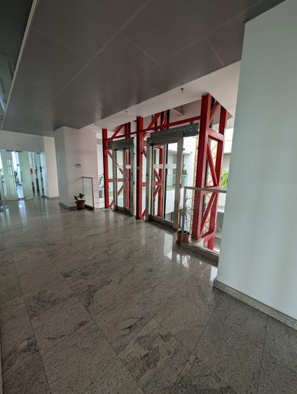 Spatiu 30AVENUE, asigurări, consultanta , servicii, cabinete medicale
