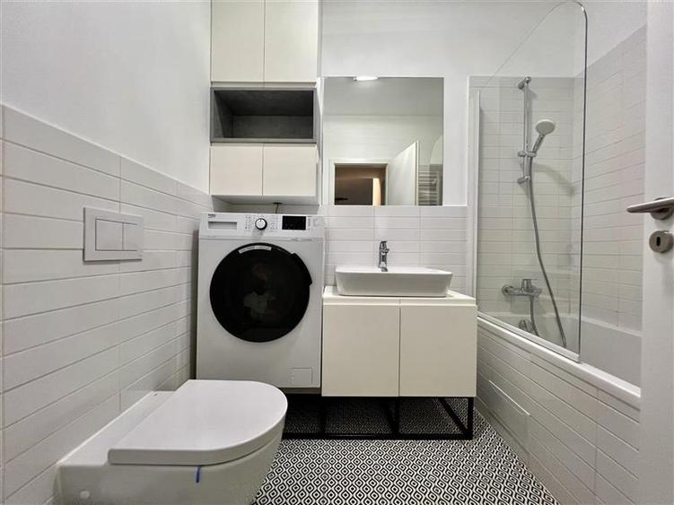 Apartament modern 2 camere II Curte proprie II Loc parcare suberan