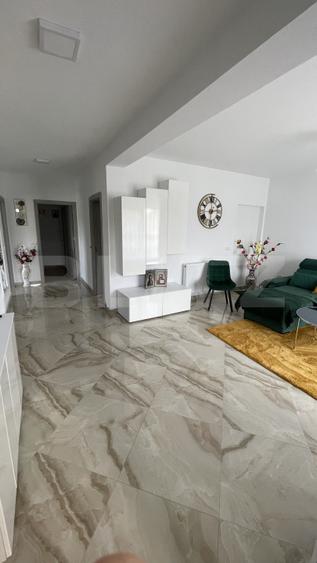 Casă nouă, 110 mp, 6.000 mp de teren, zona Spiridoni