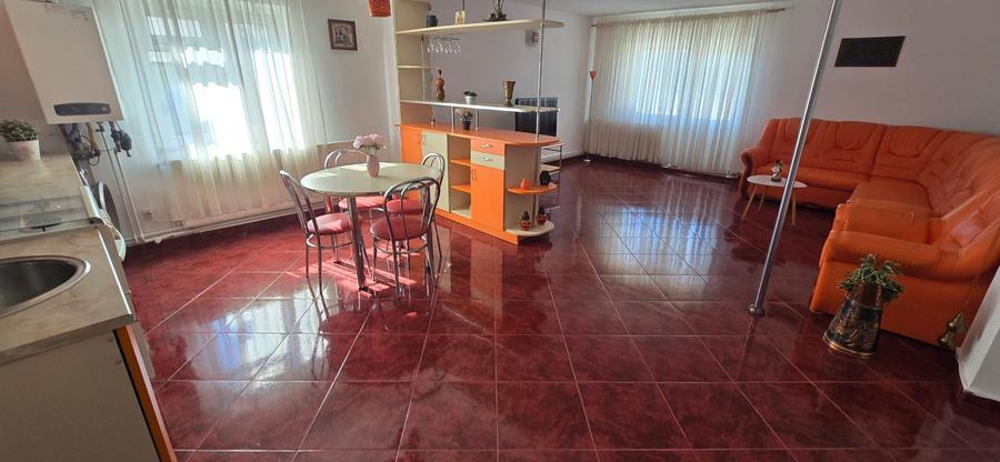 Vanzare apartament 4 camere , micro 3 Targoviste