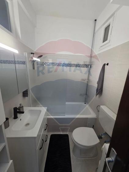 Apartament cu 2 camere de închiriat în zona P-ta Romana