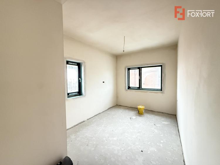 Casa individuala cu 4 camere de vanzare in Sacalaz, zona Exterior Est