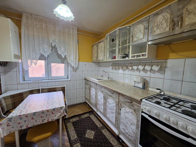 Inchiriez apartament 2 camere Deva Gojdu