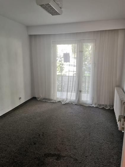Spatiu , zona Spitalul Judetean