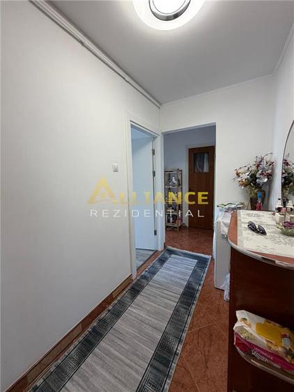4 Camere Trapezului | Metrou | 2 bai si Boxa