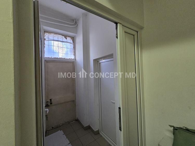 VANZARE SPATIU COMERCIAL -Parter, in zona 9 Mai