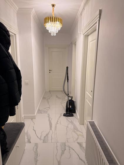 Apartament 3 camere vanzare Damaroaia cu parcare dubla subterana inclusa in pret