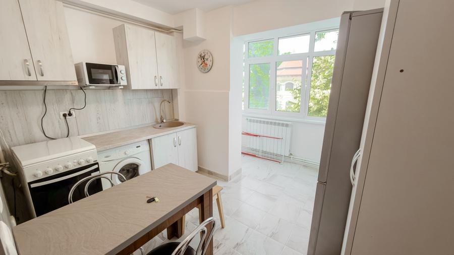 Apartament 2 camere mobilat si utilat de inchiriat in zona Centru