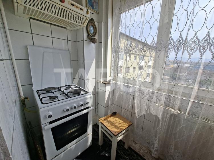 Apartament decomandat de vanzare 2 camere balcon pivnita