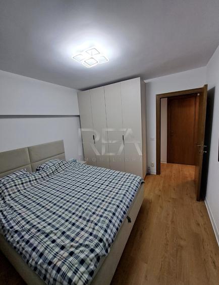 3 camere, 6/8, bloc 1984, CENTRALA-Crangasi