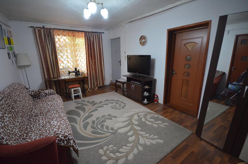 Casă 4 camere - curte 600 metri - Colentina - Andronache