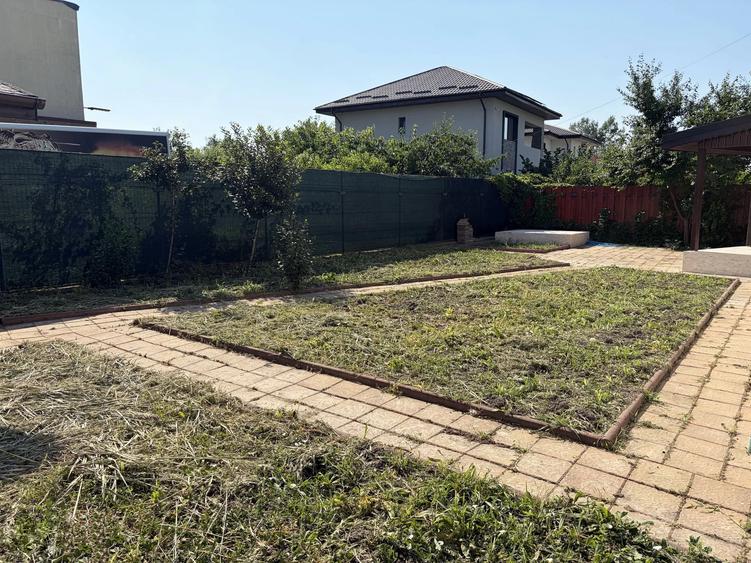 Casa individuala cu teren generos 585mp, dormitor parter, livada, Otopeni Odaile
