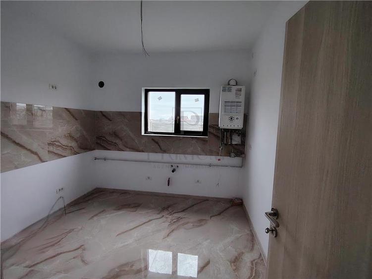 Duplex cu 5 camere - la cheie - toate utilitatile
