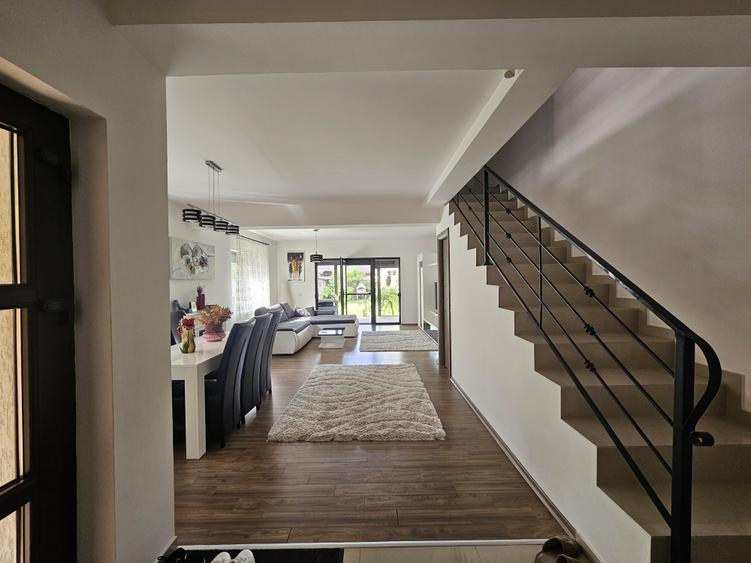 Duplex deosebit, P+E, 133 mp, foarte bine poziționat, Dumbrăvița, comision 0%