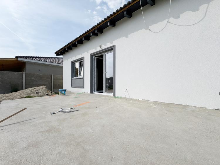 Duplex 3 camere, 280mp teren, 72 mp utili + 14mp terasa - Lidl, Mosnita