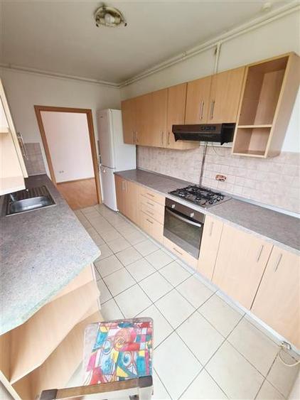 Apartament 3 camere, parcare proprie, Avantgarden 1